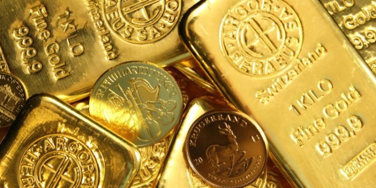 Investing in Gold Royalty and Streaming Stocks