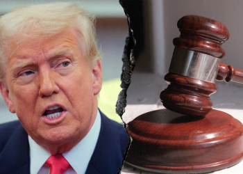 Trump fires Democratic FTC commissioners