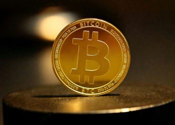 Crypto Market Recap: $TRUMP Token Soars as President Extends Exclusive Invitation