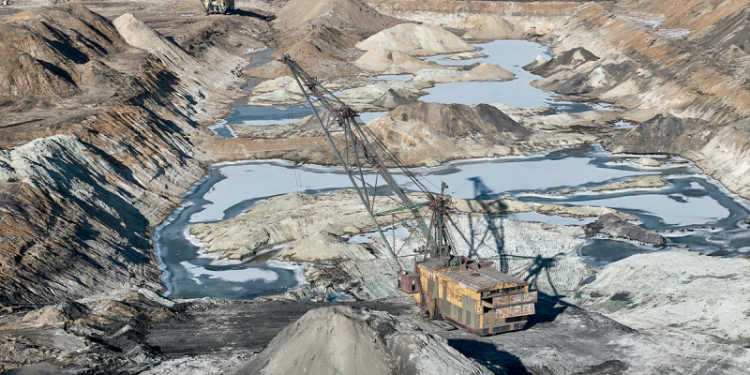 LIZ PEEK: Trump must stay strong, US reliance on Chinese minerals and drugs puts Americans at risk