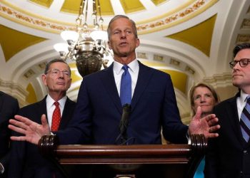 Senate GOP resists ‘nuclear option’ as Dem shutdown standoff deepens