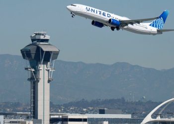 Flight reductions likely to continue — or worsen — if shutdown persists, experts warn