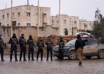 Chaos in Syria sparks fears of ISIS prison breaks as US rushes detainees to Iraq