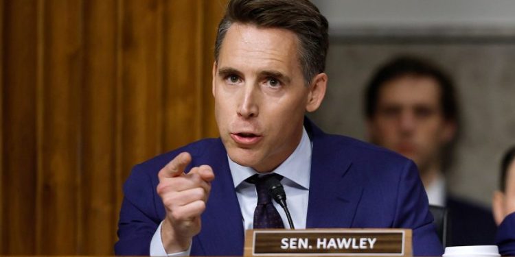 Hawley targets Minnesota fraud, CCP-linked money at Senate hearing: ‘Taxpayers robbed blind’